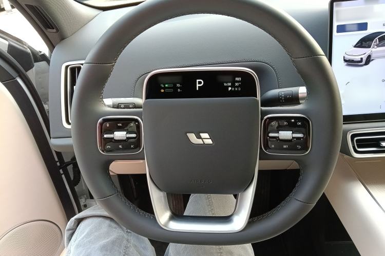Used Li Auto L9 2025 Ultra Smart Refreshed Edition Steering Wheel