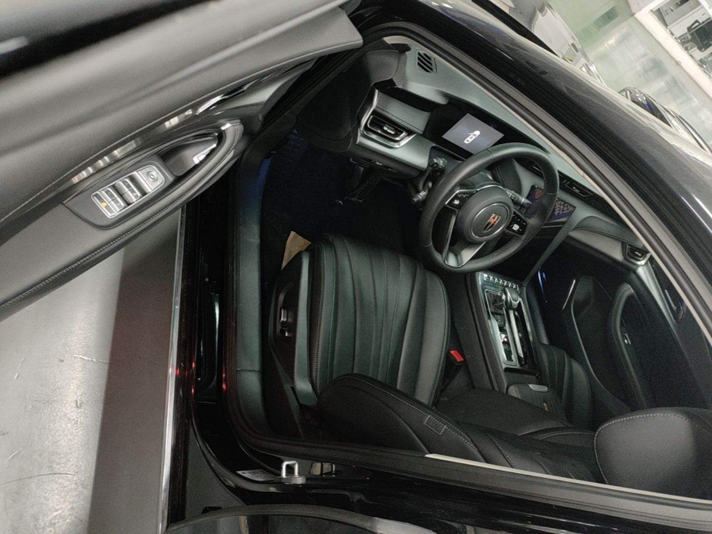 Hongqi H5 2024 1.5T DCT Smart Connect Flagship Edition - Chinese Trim Yun — снимка 18