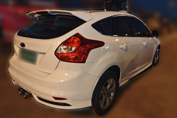 Used Ford Focus 2012 Hatchback 1.6L Manual Fashion Edition
