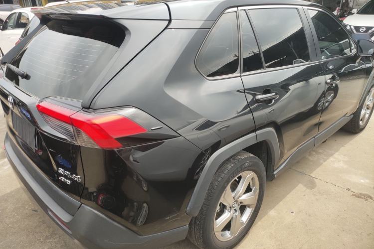 Used Toyota RAV4 2021 2.0L CVT Two-Wheel Drive Fashion PLUS Edition