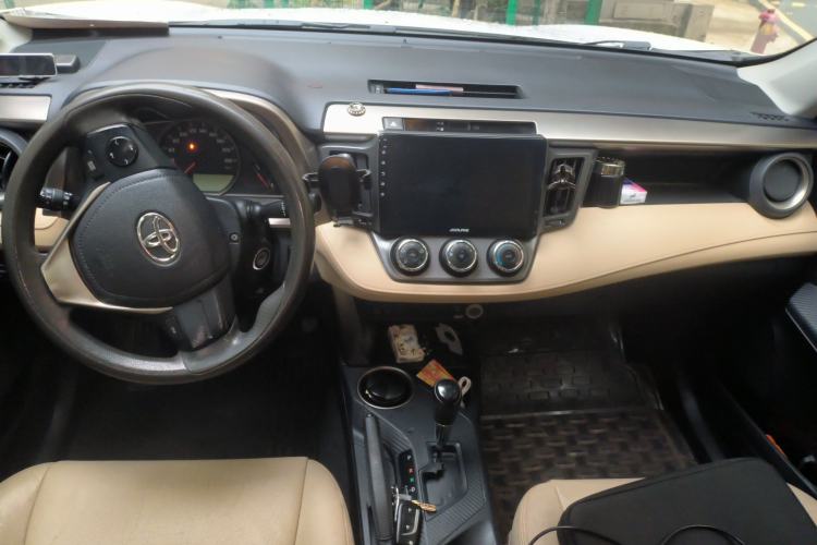 Used Toyota RAV4 2013 2.0L CVT Two-Wheel Drive Urban Edition