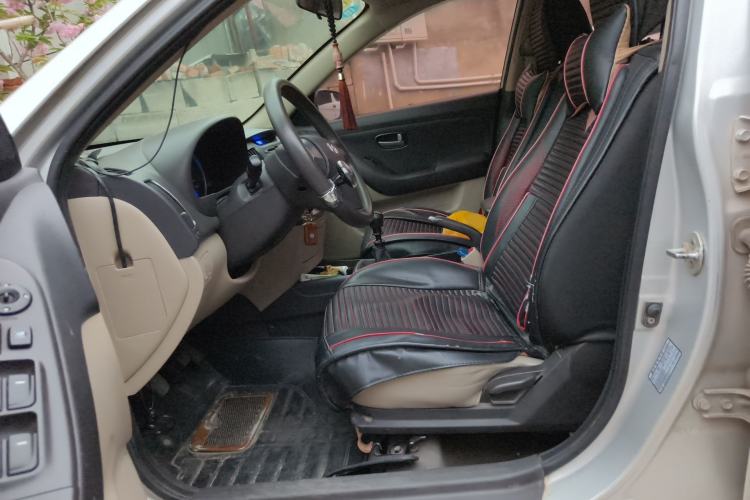 Used Hyundai Celesta 2011 1.6L Manual Comfort Edition Left Front Seat