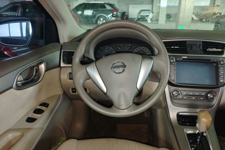 Used Nissan Sylphy 2012 1.6XE CVT Comfort Edition Steering Wheel