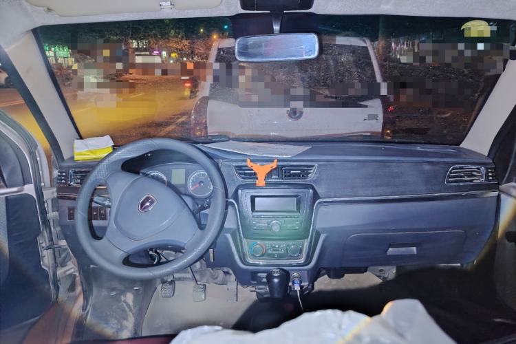 Used Jinbei Hiace X30  Center Console