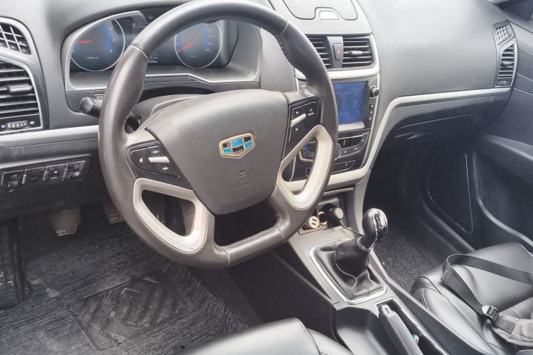 Used Geely Auto Emgrand 2016 Sedan 1.5L Manual Upward Edition Center Console