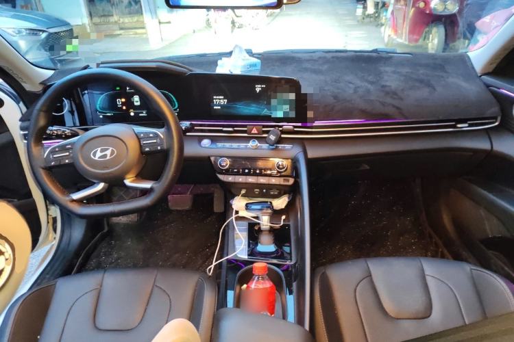 Used Hyundai Elantra 2023 1.5L CVT LUX Prestige Edition