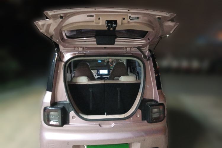 Used Geely Galaxy Panda 2023 Panda Mini 200km Endurance Bear Trunk