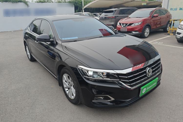 Used Volkswagen Passat 2019 280TSI Business Edition China VI Front Right 45 Deg