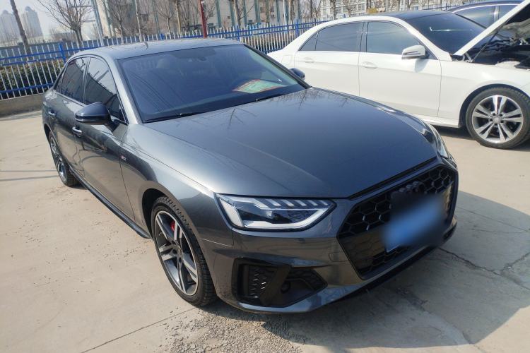 Used Audi A4L 2022 40 TFSI Luxury Dynamic Model Front Right 45 Deg