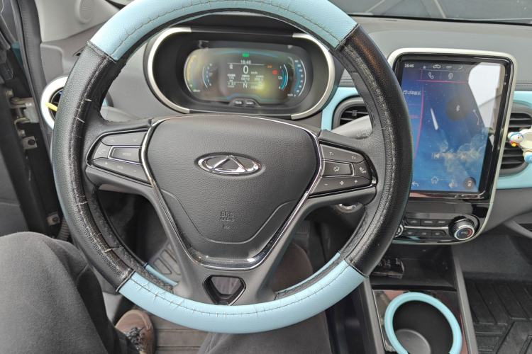 Used Chery QQ Little Ant 2021 200 000-Yuan Ant Fan Edition Talent Version Lithium Iron Phosphate 301 km Steering Wheel