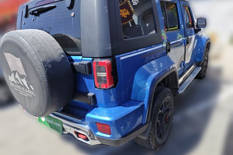 Used BAIC Off-Road BJ40 2018 2.3T Automatic Four-Wheel Drive Ring of the Tower Champion Edition China V Emission Standard Rear Right 45 Deg