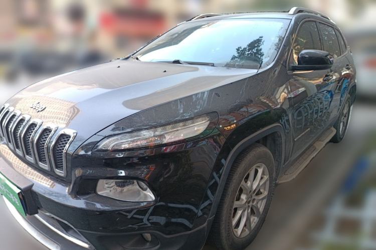 Used Jeep Cherokee 2017 2.0L Superior Edition