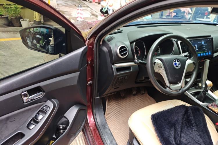 Used Venucia T70 2015 2.0L Manual RuiQu Version Driver Seat