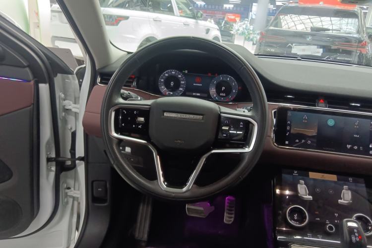 Used Land Rover Range Evoque 2023 Aurora L 249 PS Luxury Edition Steering Wheel