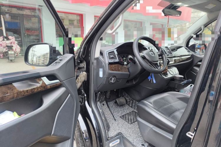 Used Volkswagen Multivan 2018 2.0 TSI Two-Wheel-Drive Luxury Edition 7 Seats
