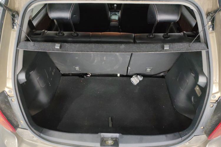 Used Suzuki SX4 2012 1.6L Automatic Ruiqi Model Trunk