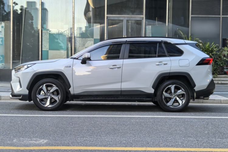 Used Toyota RAV4 Rongfang Plug-in Hybrid 2021 2.5L Two-Wheel Drive Elite Pro