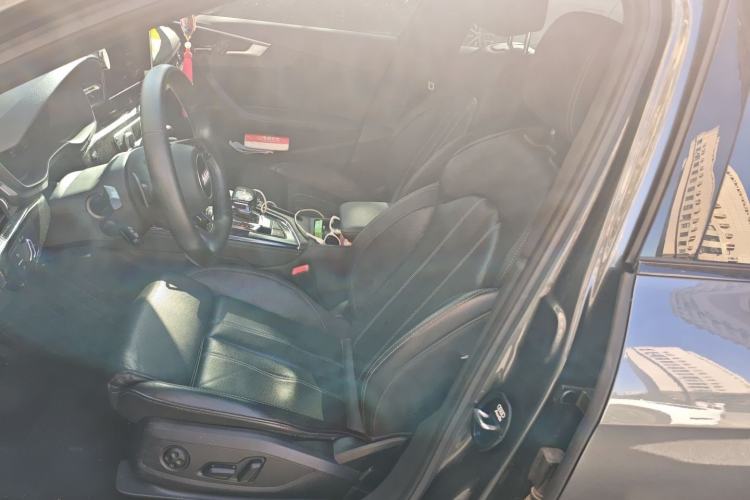 Used Audi A4L 2023 40 TFSI Luxury Dynamic Model