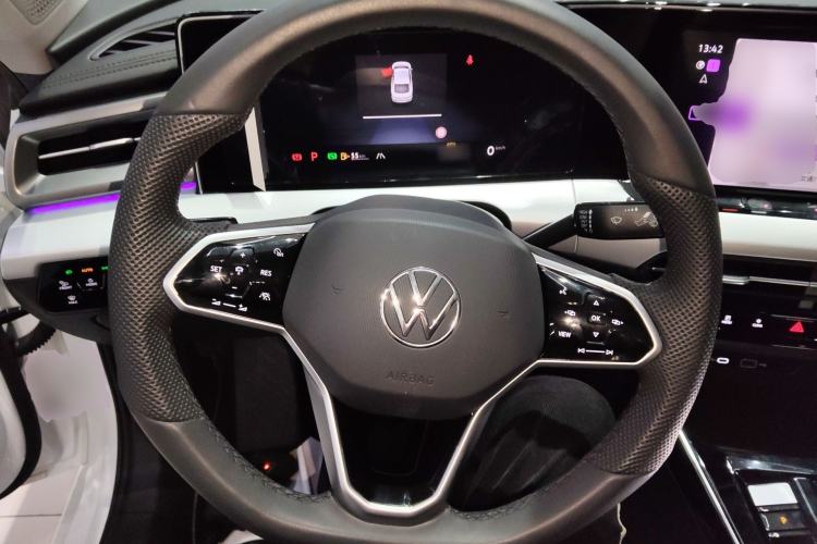 Used Volkswagen Lamando 2024 Lavida L 280TSI DSG Cool & Spicy Edition Steering Wheel