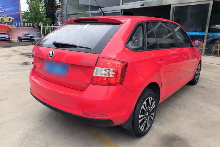 Used Skoda Rapid Spaceback 2016 Revised Version 1.6L Manual Front-Drive Edition