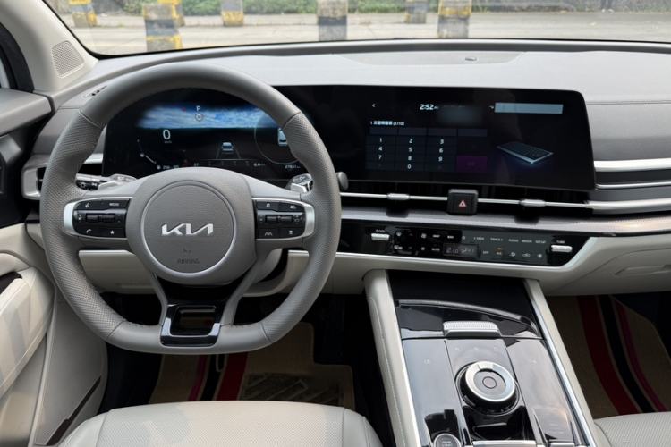 Used Kia Sportage (Chinese Domestic Model) 2023 1.5T Two-Wheel Drive Prestige Edition Audio And AC Panel