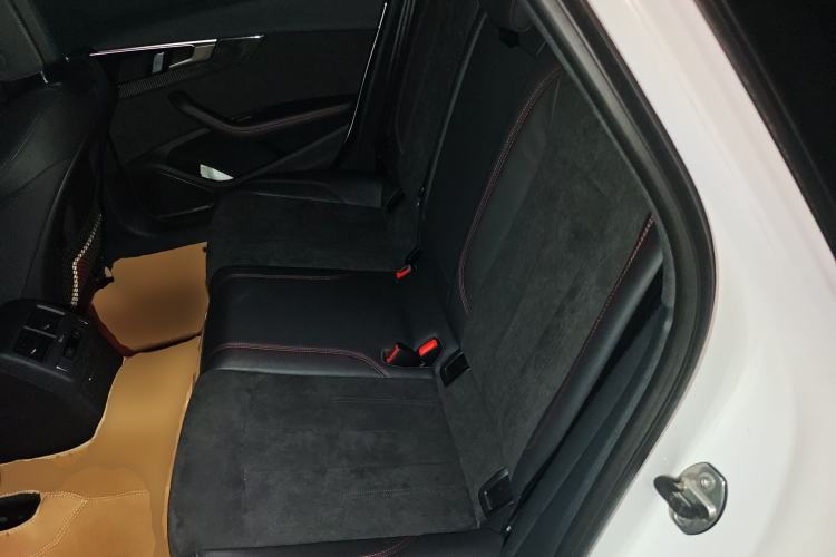 Used Audi A4L 2025 2 Million Units Enjoyment Edition 45 TFSI quattro Prestige Dynamic Type