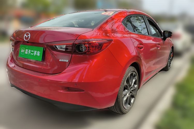 Used Mazda 3 Axela 2014 Sedan 2.0L Automatic Sport Model
