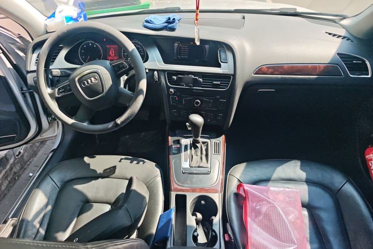 Used Audi A4L 2011 2.0 TFSI Comfort Model