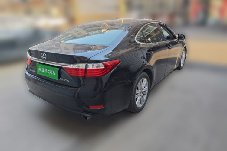 Used Lexus ES 2014 250 Elite Edition Rear Right 45 Deg