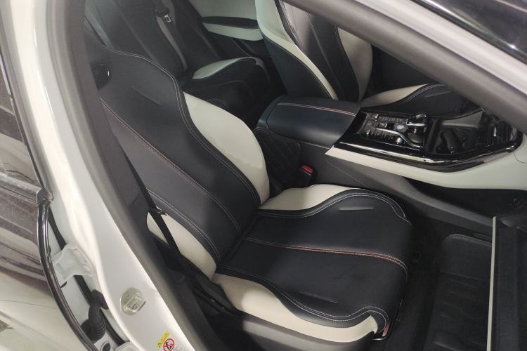 Used BYD Qin PLUS 2021 DM-i 55KM Prestige Model Right Front Seat