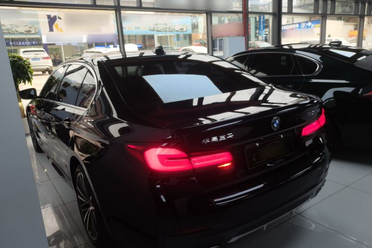 Used BMW 5 Series 2023 Restyled 530Li Leading Edition M Sport Package
