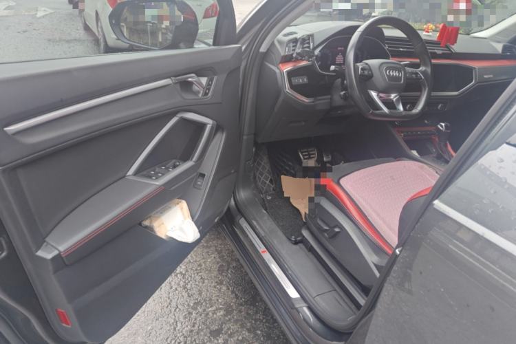 Used Audi Q3 2021 40 TFSI Fashion Dynamic Model
