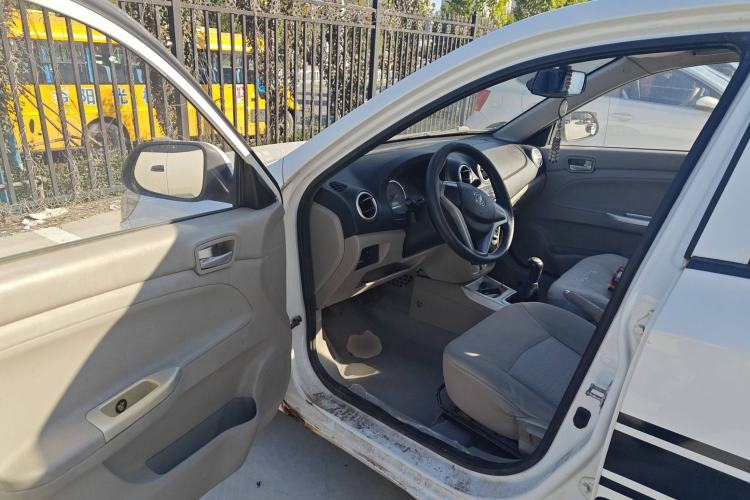 Used Changan Alsvin V3 2015 1.4L Manual Meiruan Model China V Standard
