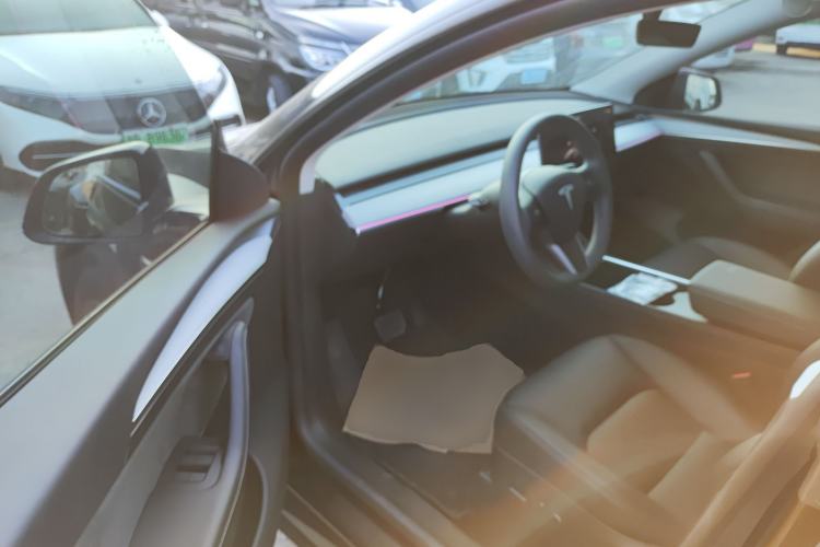 Used Tesla Model Y 2023 Rear-Wheel-Drive Version