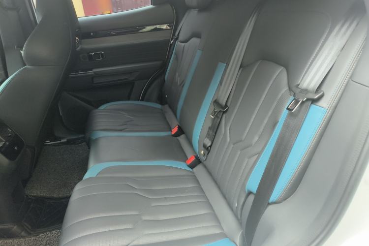 Used JETOUR Shanhai L6 2024 1.5TD DHT MAX
