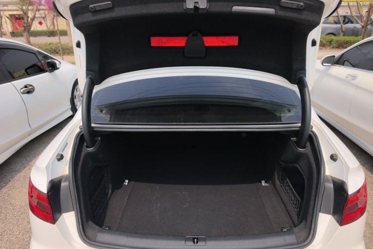 Used Audi A4L 2019 40 TFSI Ambition China VI