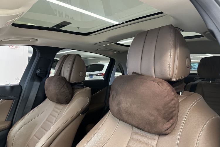 Used Mercedes-Benz E-Class 2019 Restyled E 300 L Sporty and Stylish Edition
