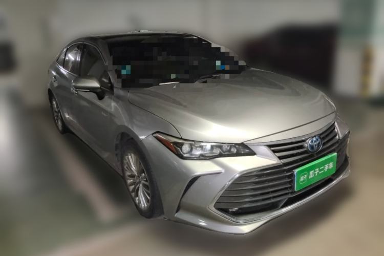 Used Toyota Avalon 2019 Dual-Engine 2.5L XLE Prestige Version China VI Standard Front Right 45 Deg