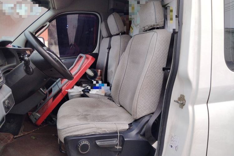 Used SAIC MAXUS Xintu V80 2023 2.0T Manual Classic Aoyuntong Long Wheelbase Mid-Height 6/7/8/9-Seater
