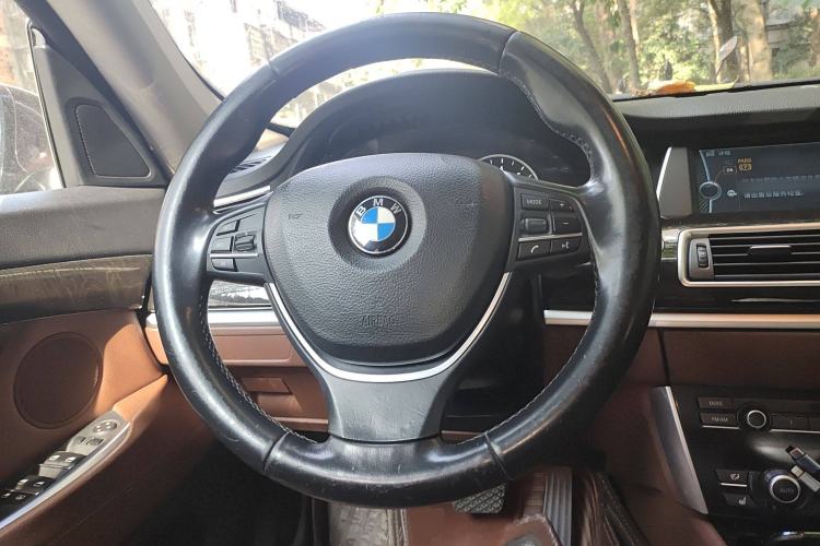 Used BMW 5 Series GT 2010 535i Leading Model
