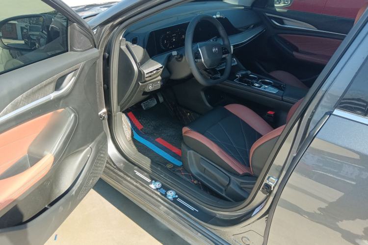 Used CHANGAN Eado 2024 PLUS Blue Whale NE 1.4T GDI DCT High-Energy Edition Driver Seat