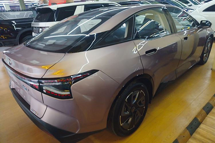 Used Toyota bZ3 2023 616 km Long-Range PRO
