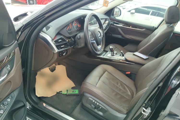 Used BMW X5 2017 xDrive28i
