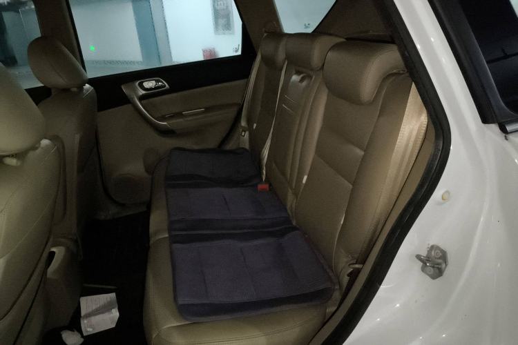 Used Haval H6 2011 2.0L Manual Two-Wheel Drive Elite Version