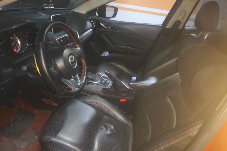 Used Mazda Mazda 3 Axela 2014 Sedan 2.0L Automatic Sport Model
