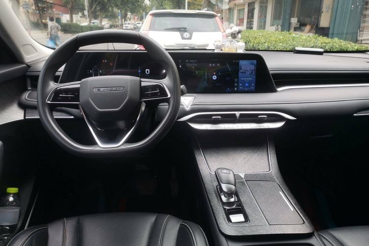 Used Venucia V 2021 260T Idol Edition