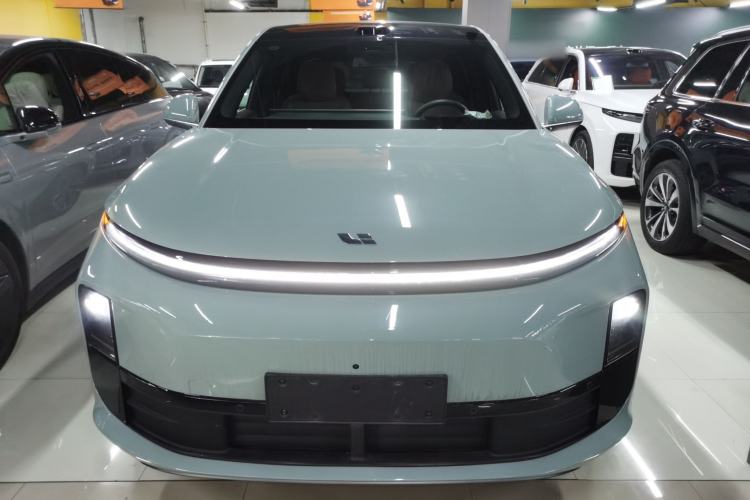Used Li Auto L6 2025 Max Smart Refresh Edition Front