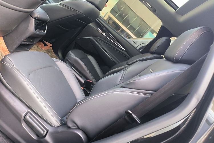 Used SAIC MAXUS G50 2020 1.5T Automatic Luxury Edition Left Rear Seat