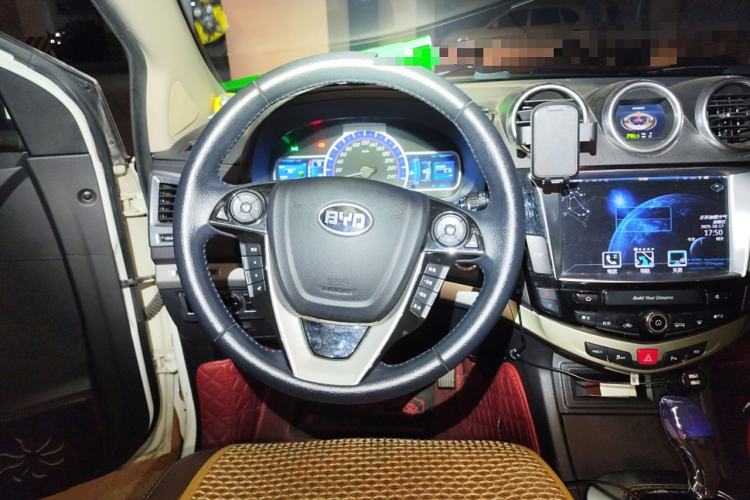 Used BYD S7 2015 2.0T Upgraded Automatic Luxury Version Steering Wheel