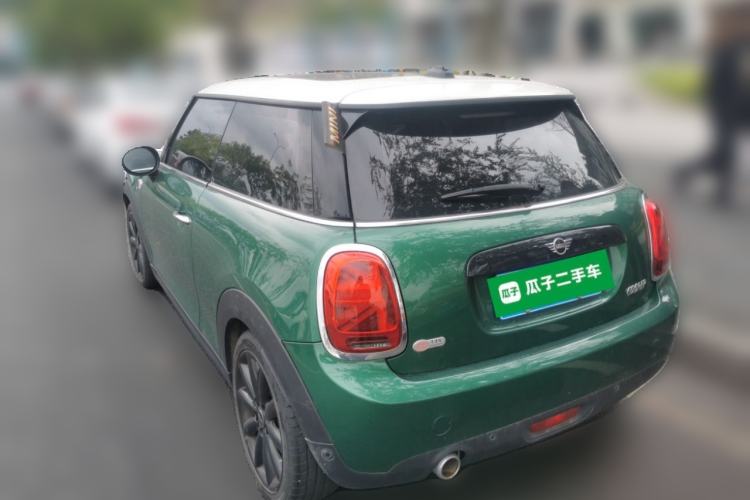 Used MINI MINI 2020 1.5T COOPER Classic Edition Three-Door Exclusive Color Version
